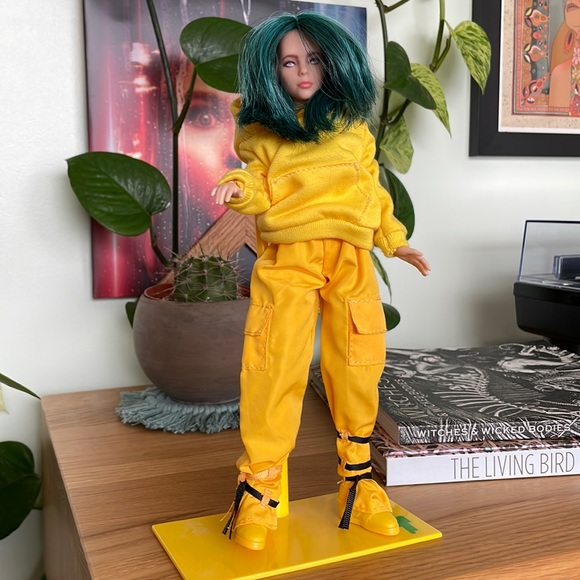 Billie Eilish Bad Guy Doll Collectable stand included - Picture 1 of 6